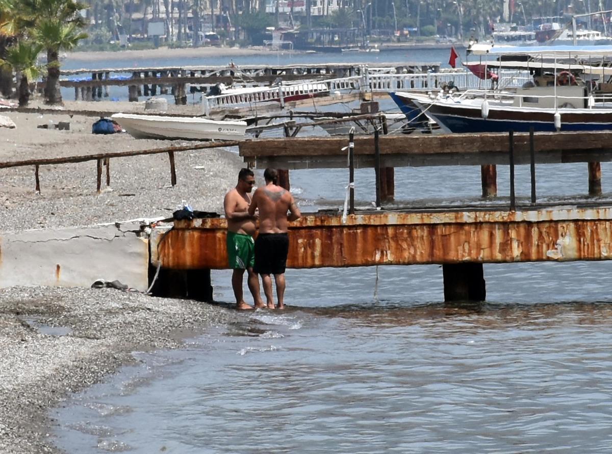 Yasak dinlemediler, denize girdiler