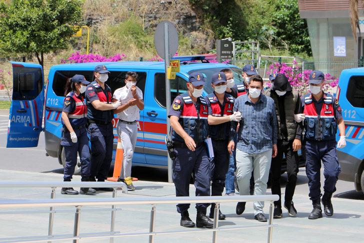 Hırsızlar gazetecileri, 'Çıkınca hesaplaşacağız' diyerek tehdit etti G2