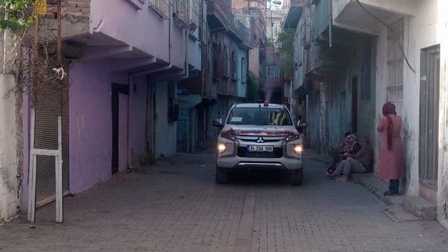 Büyükşehir Belediyesi Sur ilçesinde ilaçlama çalışmalarına hız verdi