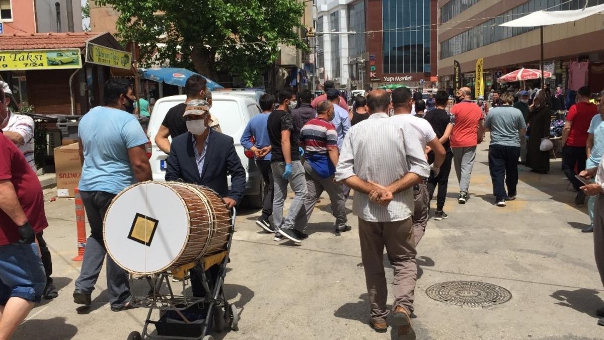 Keşanlı pazar esnafı maske cezasına tepki g&ouml;sterdi