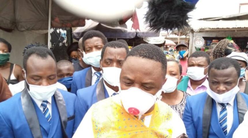 Kamerun'da 'sahte peygamber' papazın koronavirüs iddiasıyla ölmesi gerginliğe yol açtı