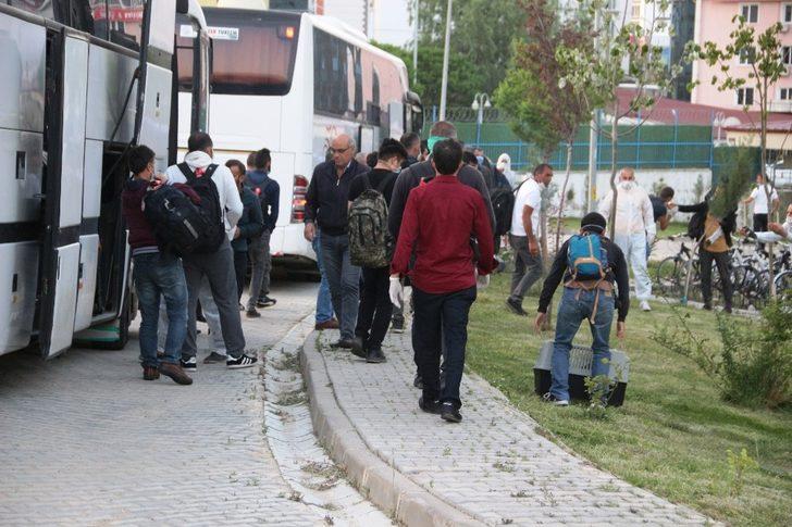 Tanzanya’dan Kırıkkale’ye getirilen 53 kişi, karantinaya alındı G5