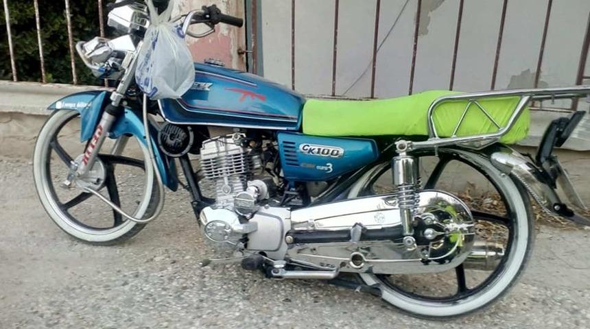 3 motosiklet s&uuml;r&uuml;c&uuml;s&uuml;ne abartı egzoz ve modifiye cezası