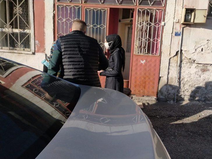 100 gönüllü öğrenciden 100 aileye yardım G1