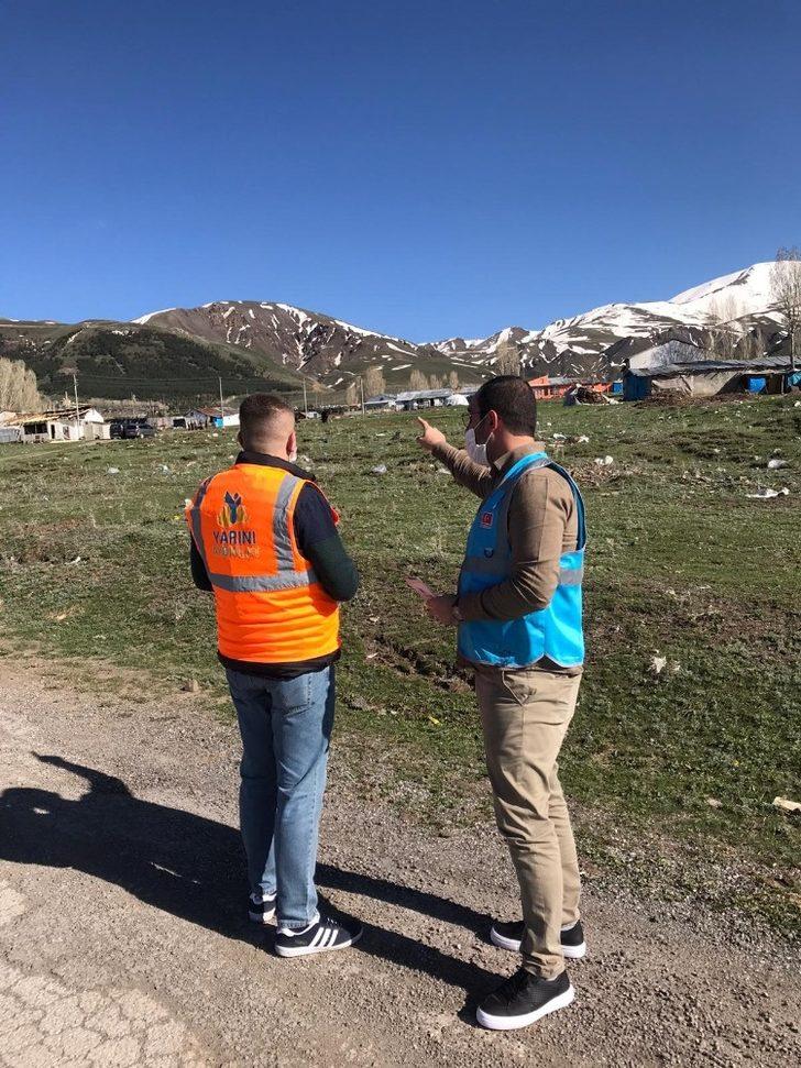 100 gönüllü öğrenciden 100 aileye yardım G2