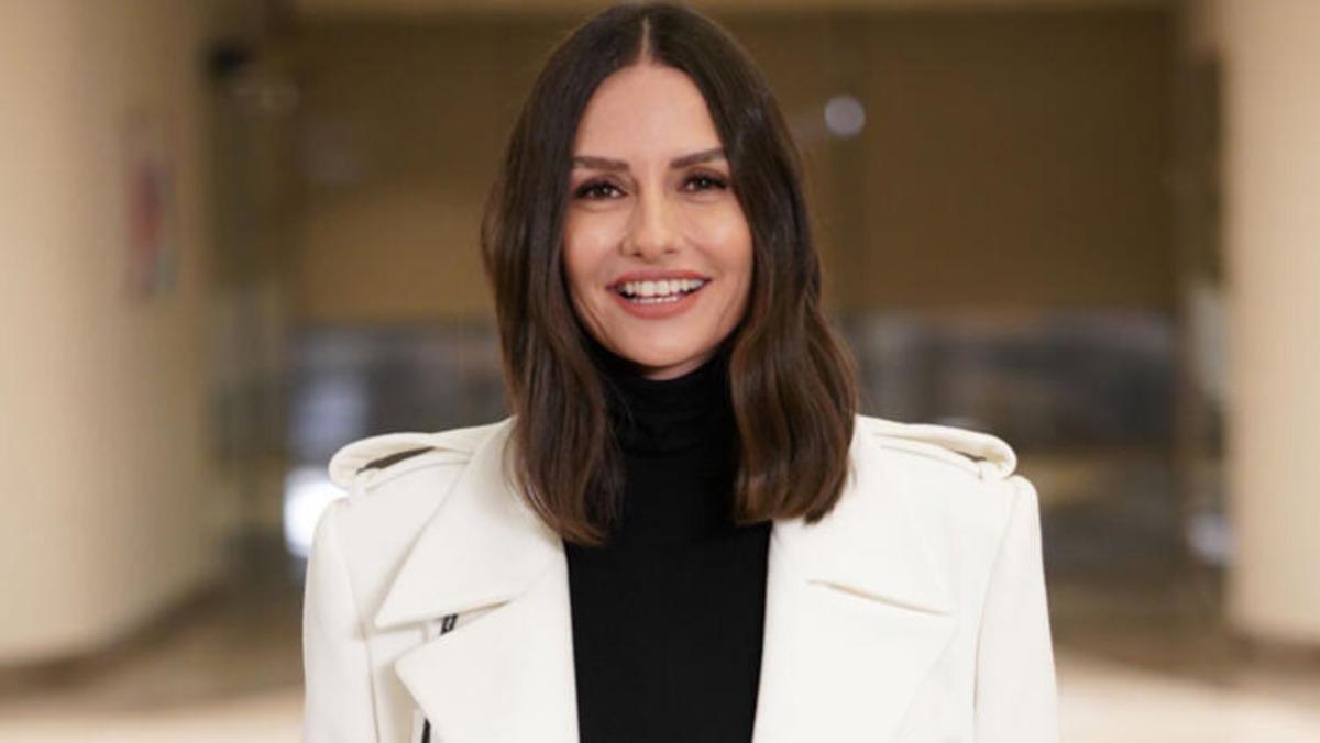 Yasemin &Ouml;zilhan'dan makyajsız paylaşım!