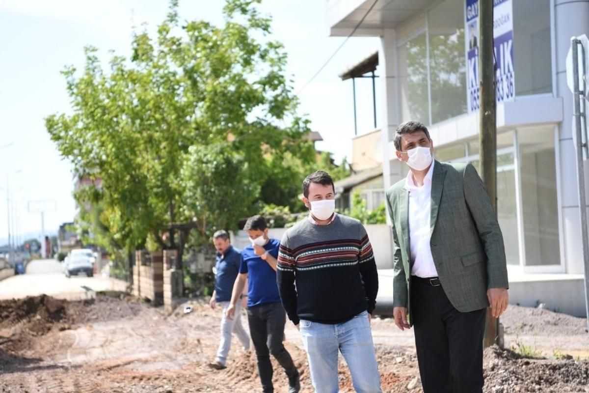 Kartepe&rsquo;de projeler hayata ge&ccedil;irilmeye devam ediyor