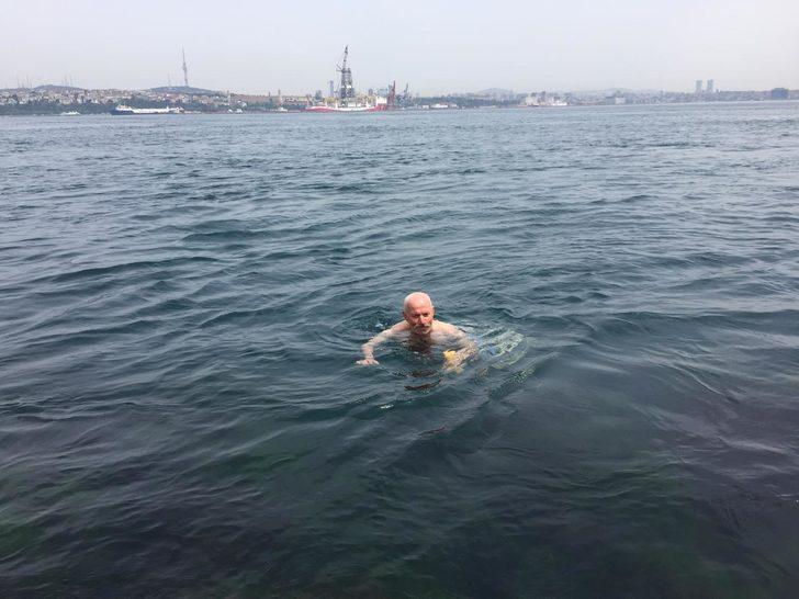 65 yaş üstü vatandaşlar Cankurtaran sahilinde denize girdi G5