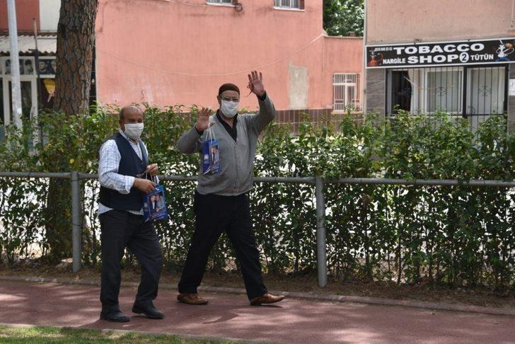 Yunusemre’den 65 yaş ve üzerine hijyen paketi G2