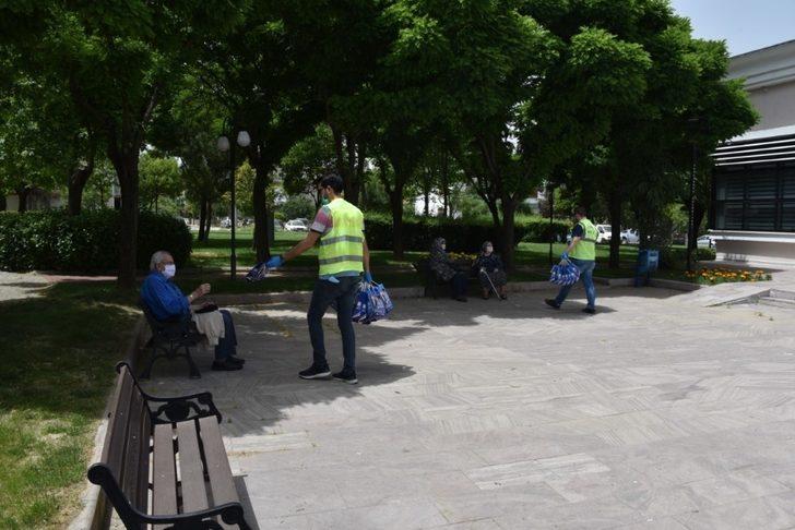 Yunusemre’den 65 yaş ve üzerine hijyen paketi G4