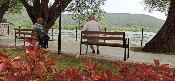 Gökcük’te sakin pazar günü G1