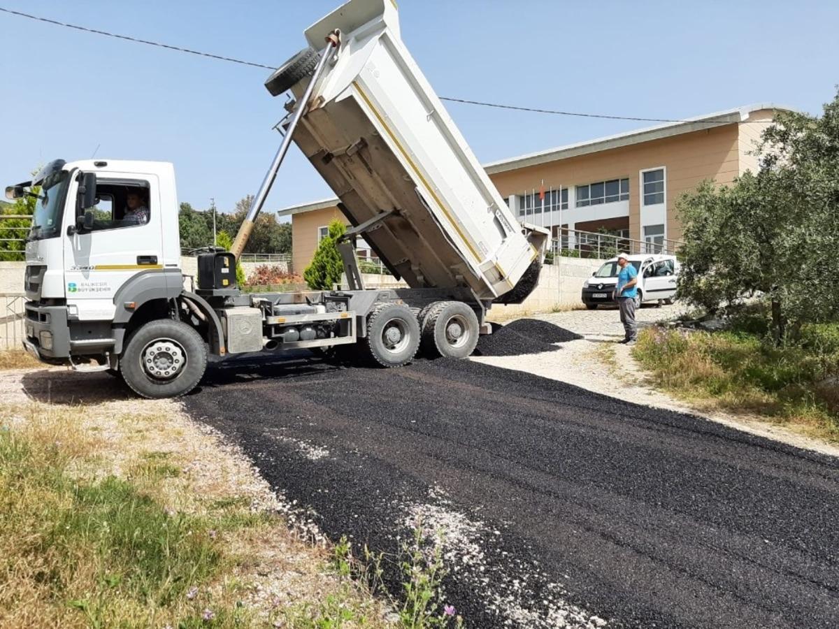 Erdek&rsquo;te İskele yolu asfaltlandı