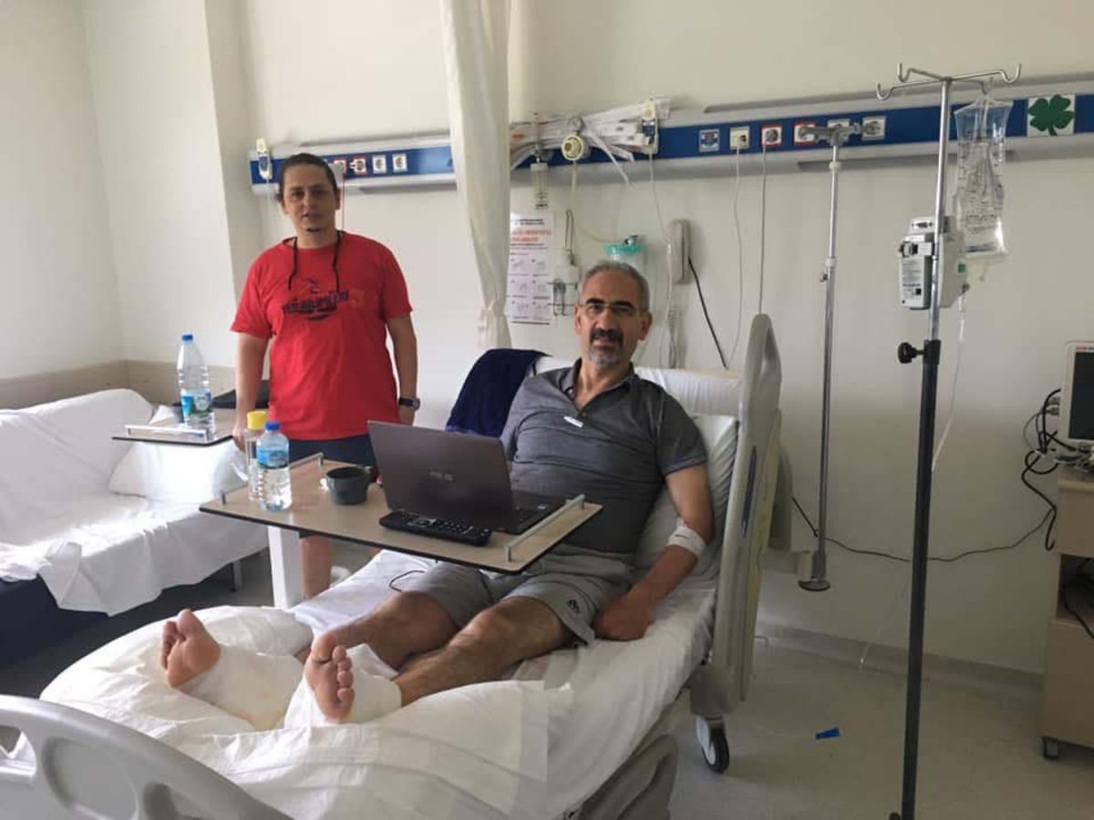 Profes&ouml;r termalde inceleme yaparken 82 derecedeki suya d&uuml;şt&uuml;