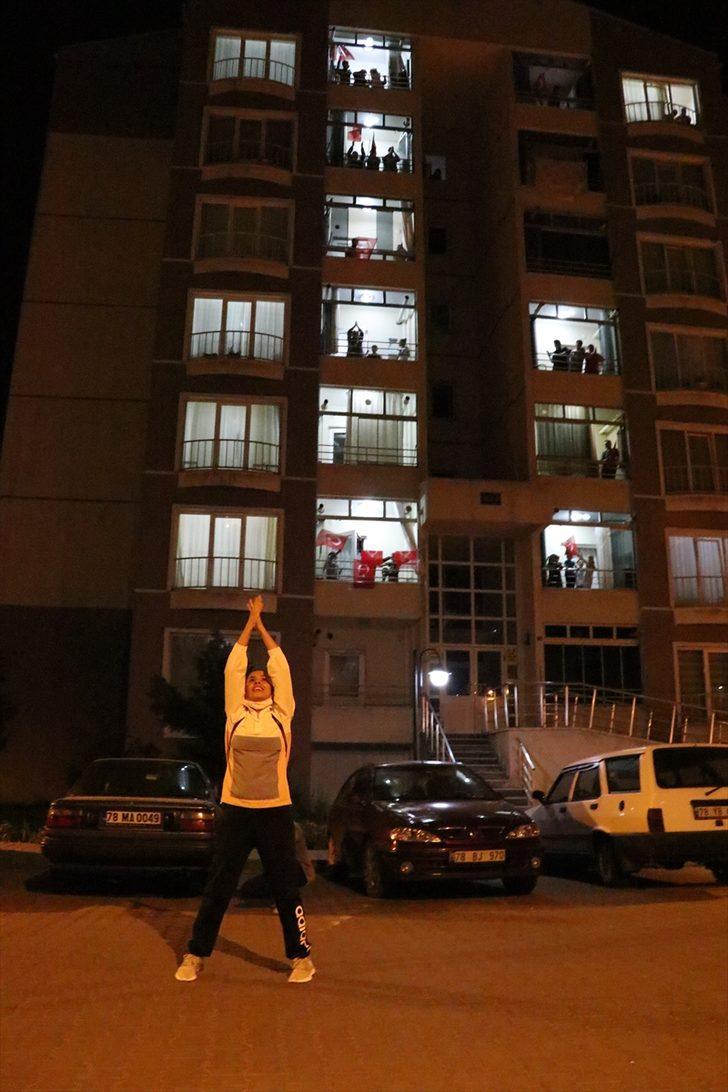Karabük'te balkonda spor etkinliği G2