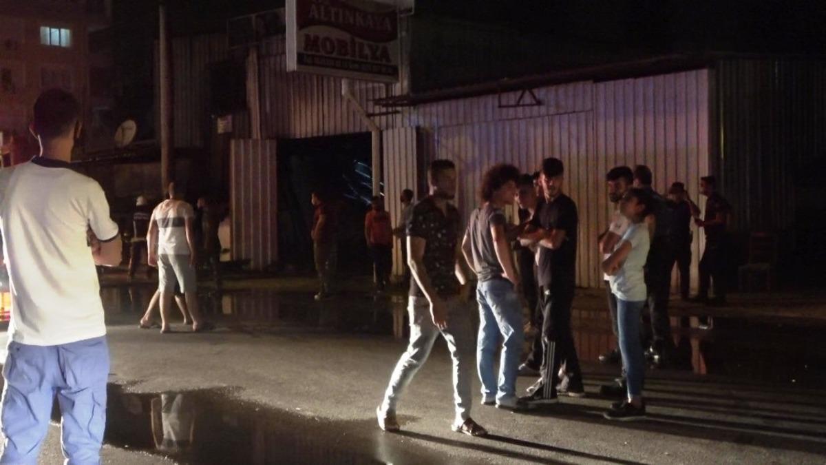 Mobilya at&ouml;lyesi k&uuml;le d&ouml;nd&uuml;