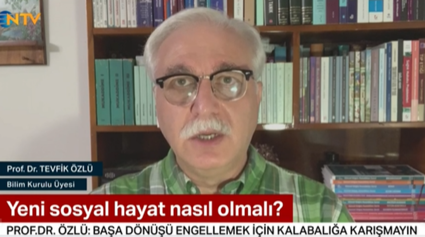 Bilim Kurulu &uuml;yesi Prof. Dr. Tevfik &Ouml;zl&uuml; bayramdan sonrasını işaret etti