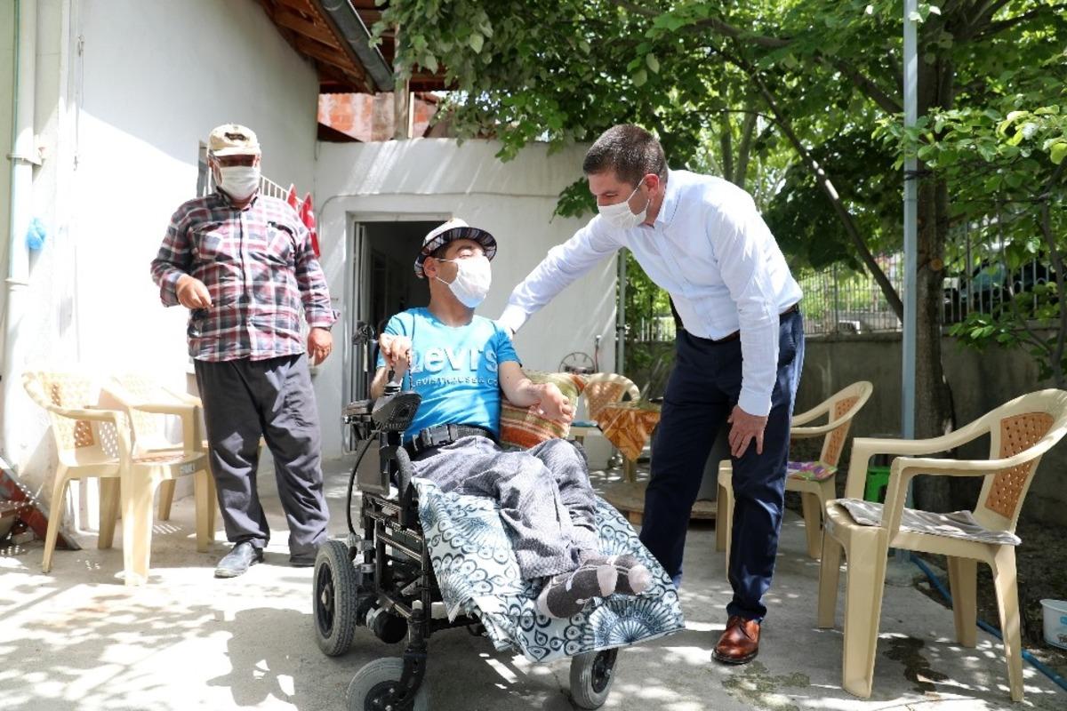 Başkan Ercengiz&rsquo;den engelli Rıza&rsquo;ya s&uuml;rpriz