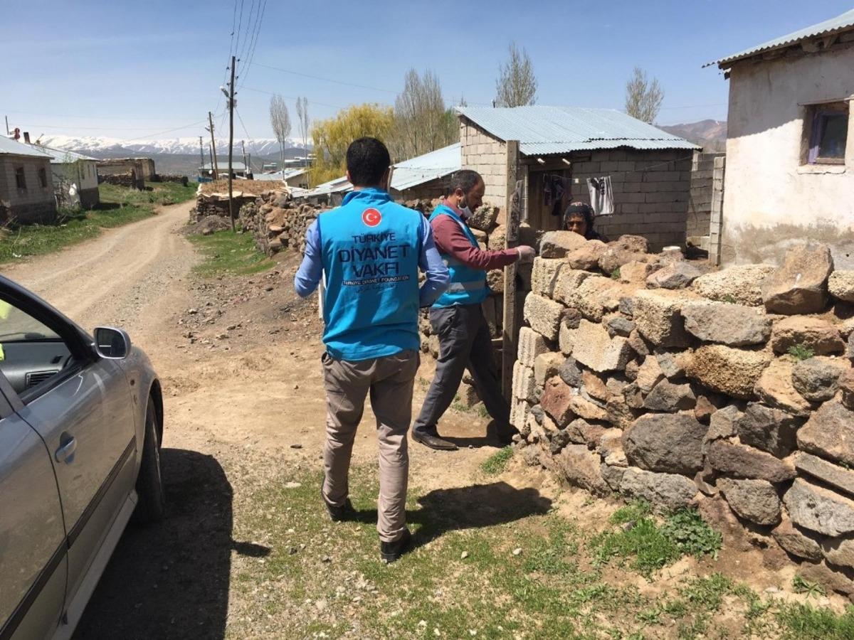 Muradiye M&uuml;ft&uuml;l&uuml;ğ&uuml;nden ihtiya&ccedil; sahiplerine destek