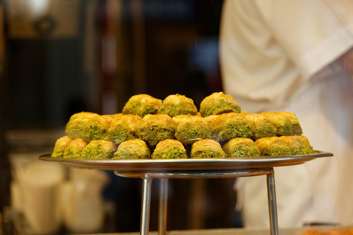 Baklava siparişleri rekor kırdı, &uuml;reticiler taleplere yetişemiyor