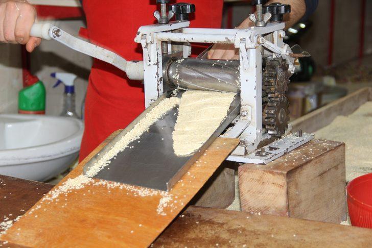 Ramazan ayının vazgeçilmezi küncülü helva nasıl yapılır? G4