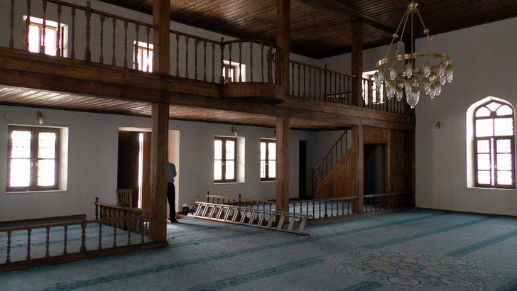 Tarihi Hacı Şeyh Camisinde restorasyon çalışması tamamlanıyor G5