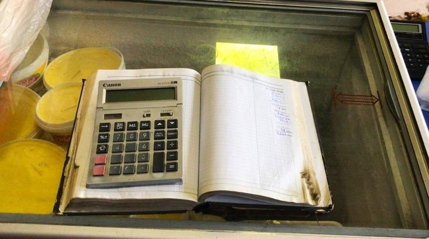 Hayırsever 25 kişinin 40 bin liralık borcunu &ouml;dedi