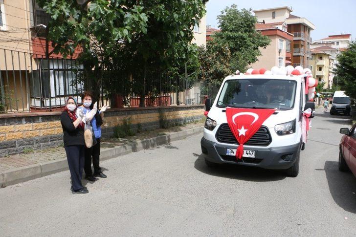Kartal’da sokağa çıkma kısıtlaması, 19 Mayıs coşkusuna engel olmadı G2