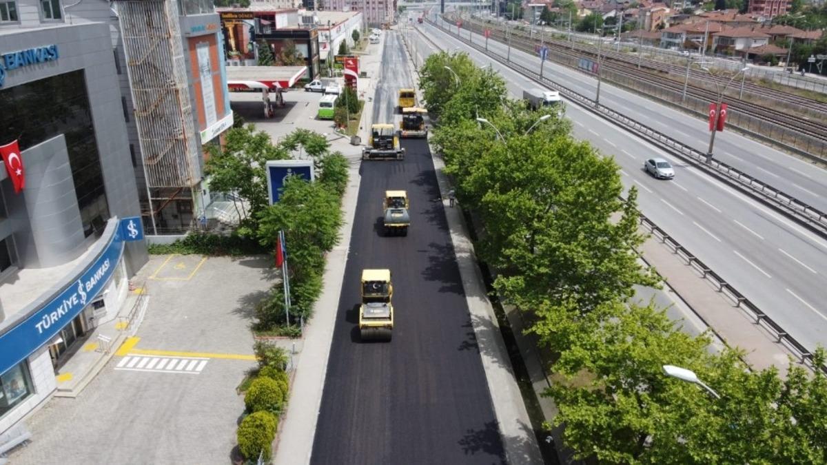 İzmit&rsquo;te Valilik &ouml;n&uuml; yan yolu bir g&uuml;nde asfaltlandı