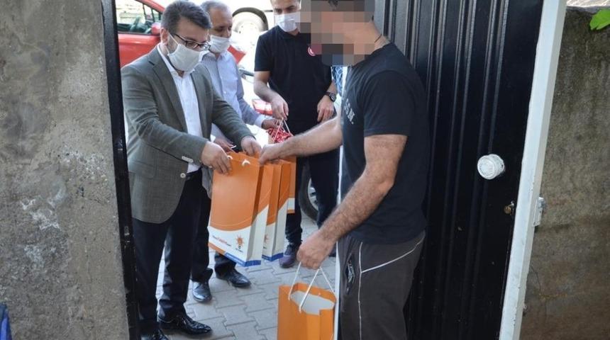 AK Parti Batman İl Başkanlığı dar gelirli ailelere gıda yardımında bulundu