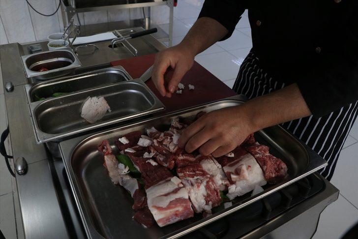 İftarda ağızları lezzetlendiriyor: Bor söğürmesi tarifi G3