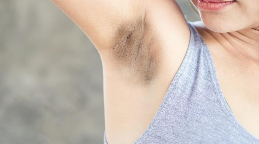 Koltuk altı kararmalarına kesin çözüm! Çareyi mutfağınızdaki bu ürünlerde bulacaksınız...