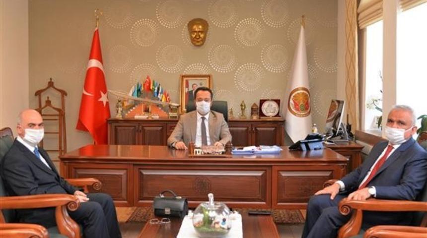 Bilecik M&uuml;ft&uuml;s&uuml; Ali Erhun&rsquo;dan Vali Bilal Şent&uuml;rk&rsquo;e ziyaret