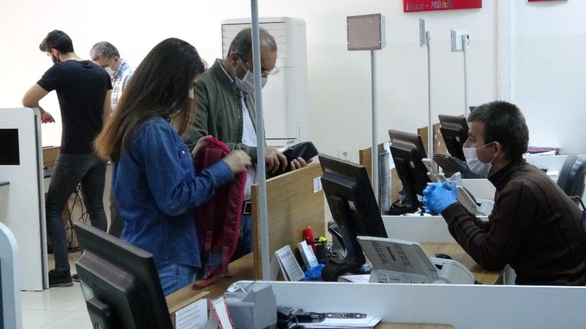 Kısıtlama g&uuml;n&uuml;nde YKS&rsquo;ye girecek &ouml;ğrencilere kolaylık