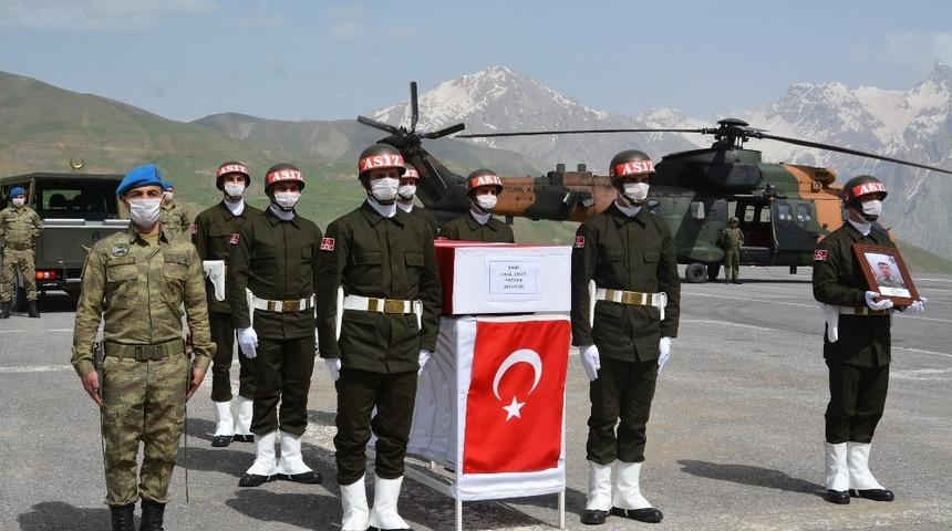 Hakkari&rsquo;de şehit uğurlama t&ouml;reni