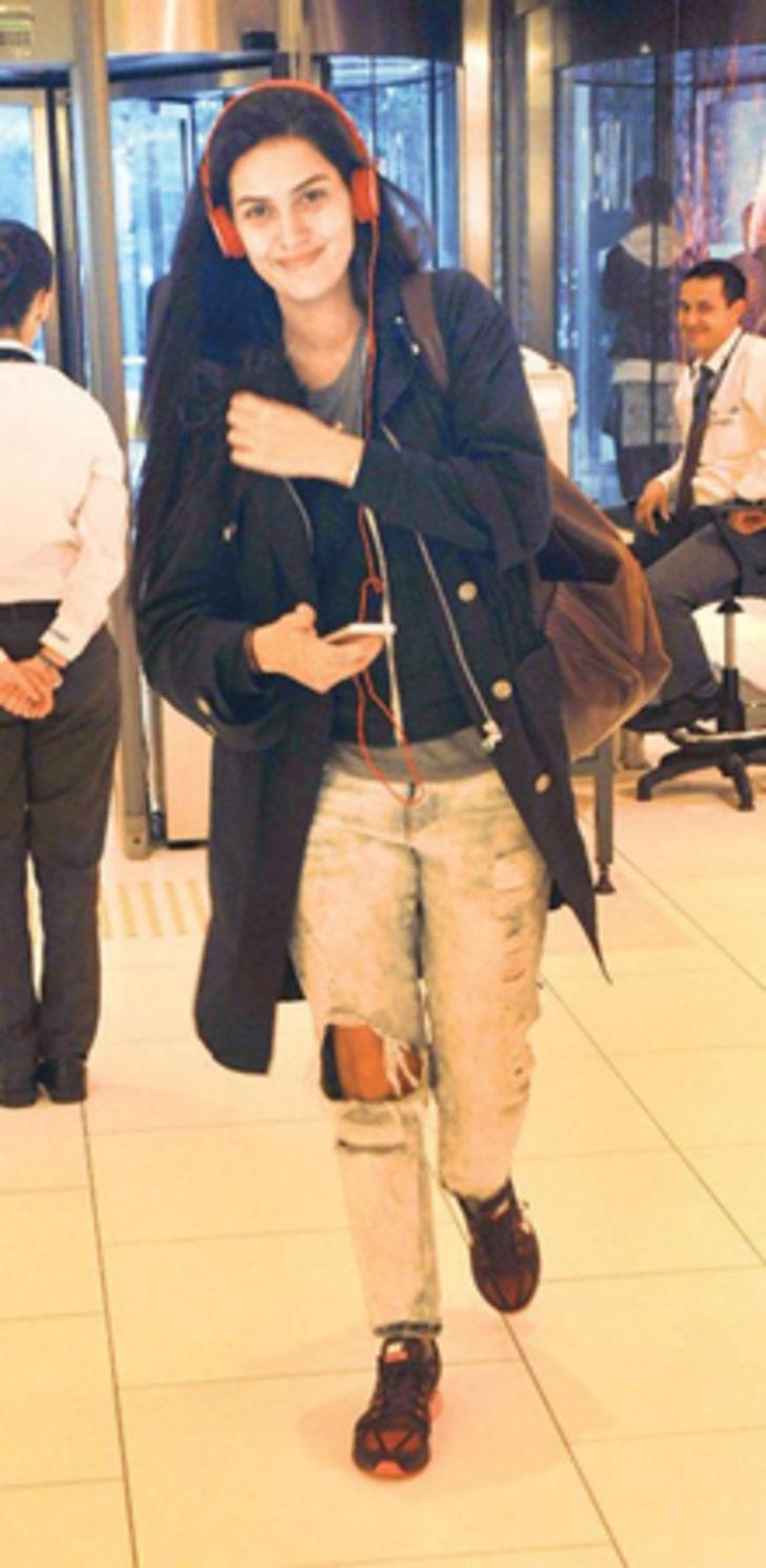 Bergüzar Korel'den sonbahar imajı G2