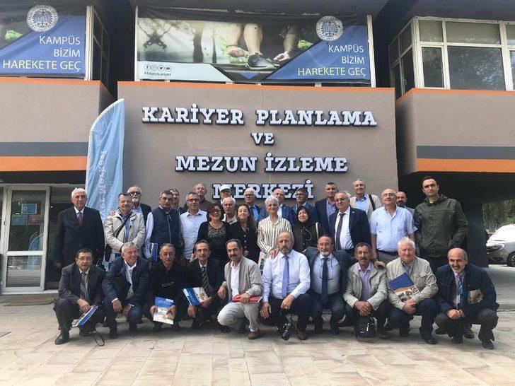 Atatürk Üniversitesi mezunlarıyla iletişimini güçlendiriyor G5