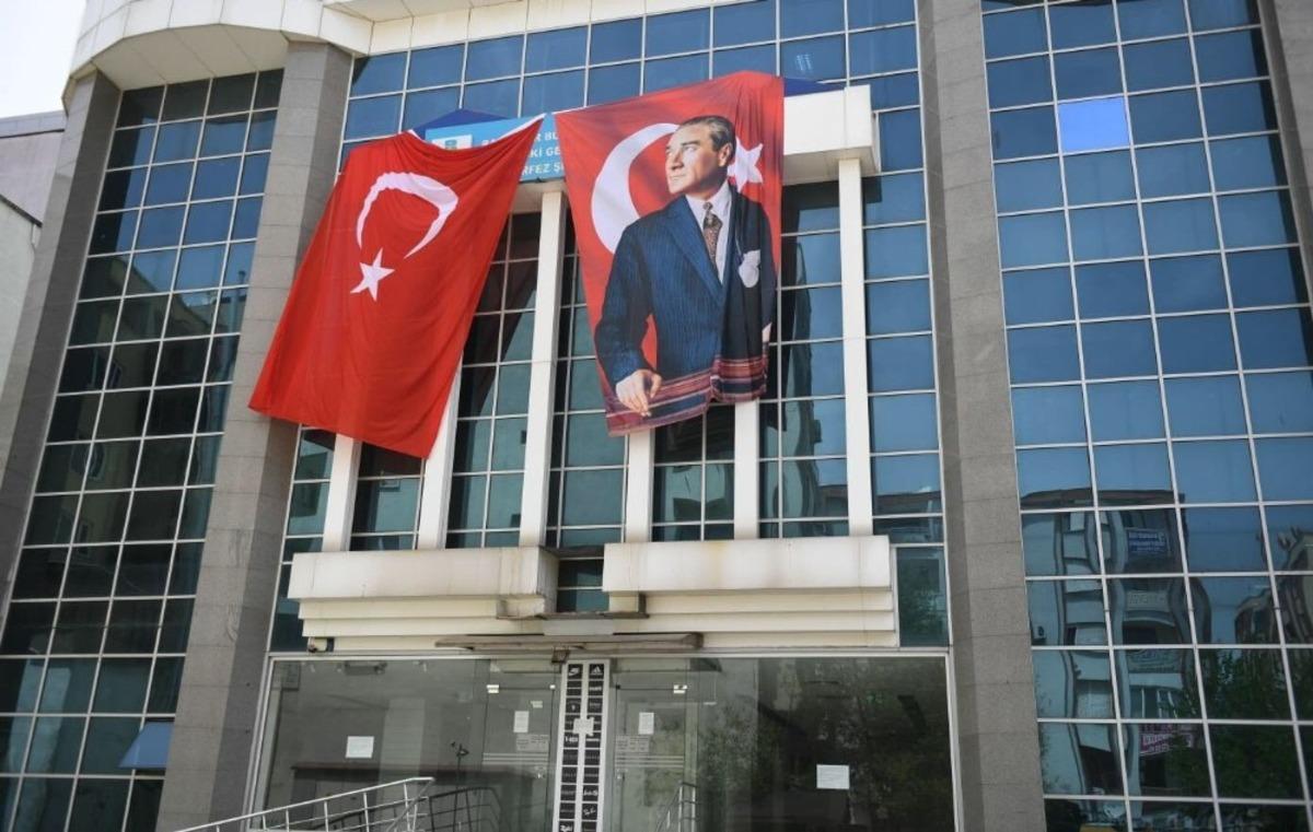 Başkan Yılmaz Edremit&rsquo;te