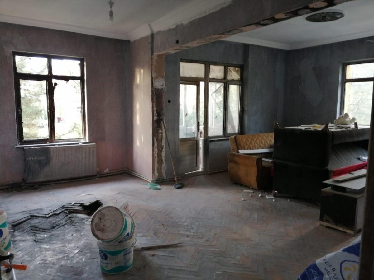 Osmancık&rsquo;ta evi yanan Maraz ailesi yardım bekliyor