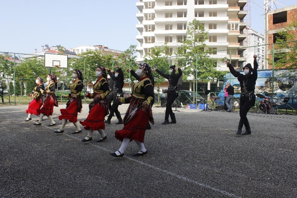 Giresun Belediyesi&rsquo;nden şehrin d&ouml;rt bir yanında 19 Mayıs etkinliği