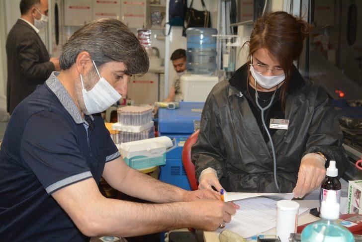 Hakkari’de Kızılay kan bağışına yoğun ilgi G3
