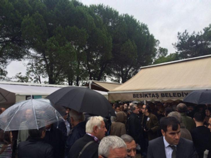 Levent Kırca son yolculuğuna uğurlandı G1