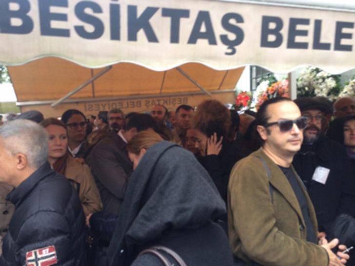 Levent Kırca son yolculuğuna uğurlandı G2