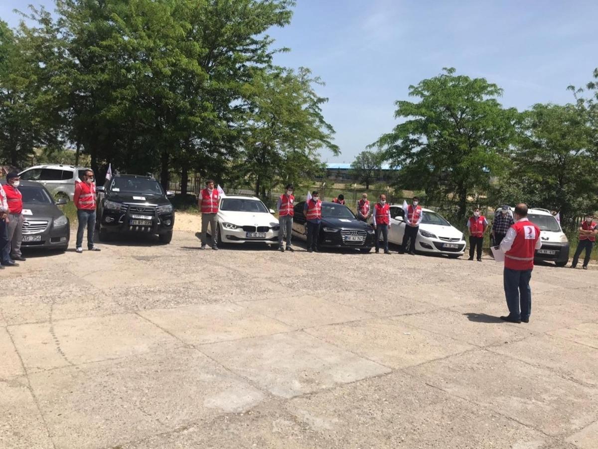 Kızılay Dicle&rsquo;de y&uuml;zleri g&uuml;ld&uuml;rd&uuml;