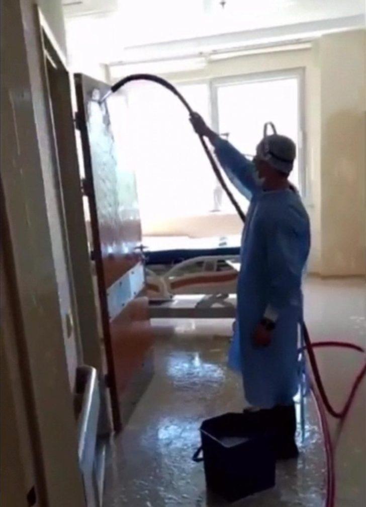 Taburcu edilen hastaların kaldıkları odalar dezenfekte ediliyor G4