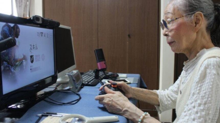 Dünyanın en yaşlı bilgisayar oyuncusu rekorlar kitabına girdi