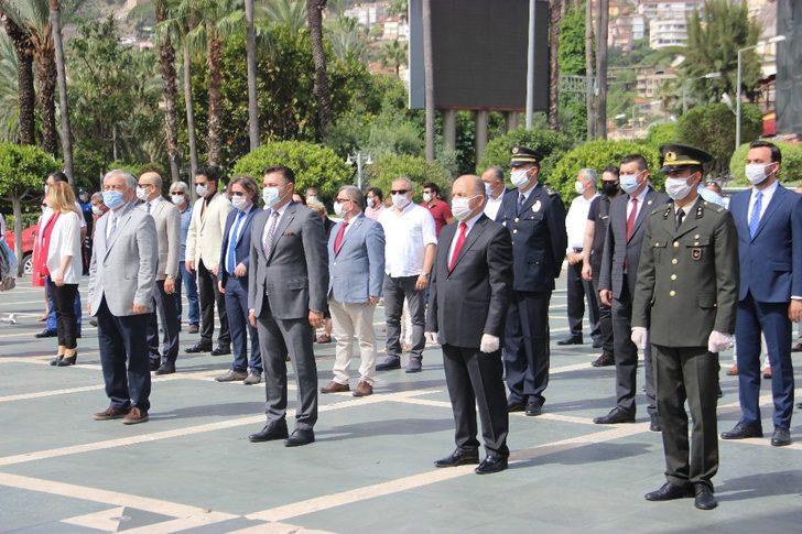 Alanya’da 19 Mayıs töreni korona gölgesinde yapıldı G3
