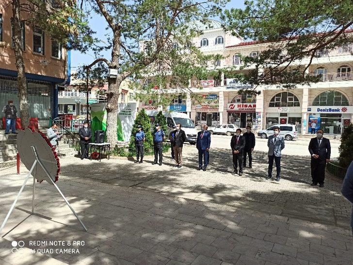 19 Mayıs Atatürk’ü Anma, Gençlik ve Spor Bayramı sosyal mesafe kurallarına uyularak kutlanıyor G3