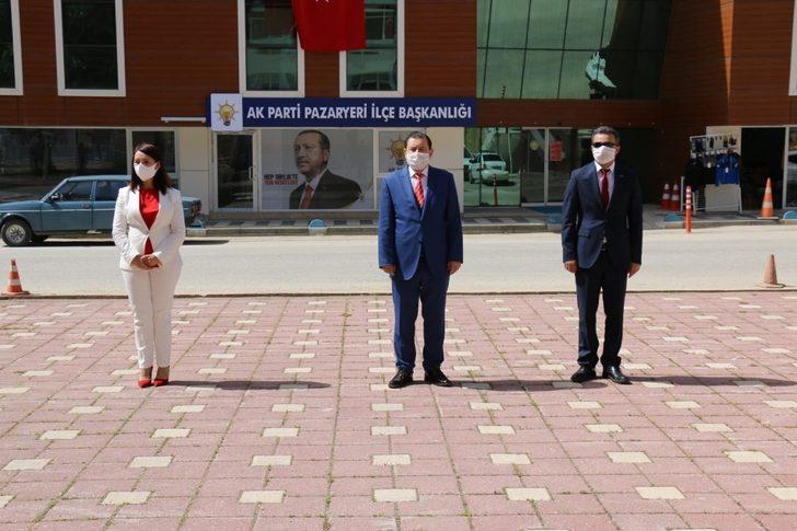 Pazaryeri’nde 19 Mayıs kutlamaları Atatürk Anıtı’na çelenk sunulmasıyla başladı G2