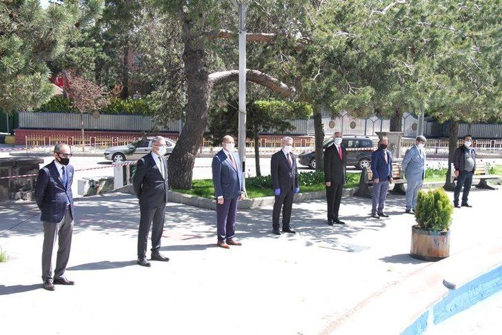 Gençliğin bayramına sade kutlama G3