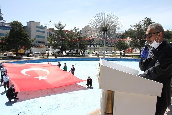 Gençliğin bayramına sade kutlama G4